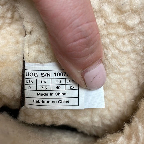 Ugg boots - Picture 5 of 5